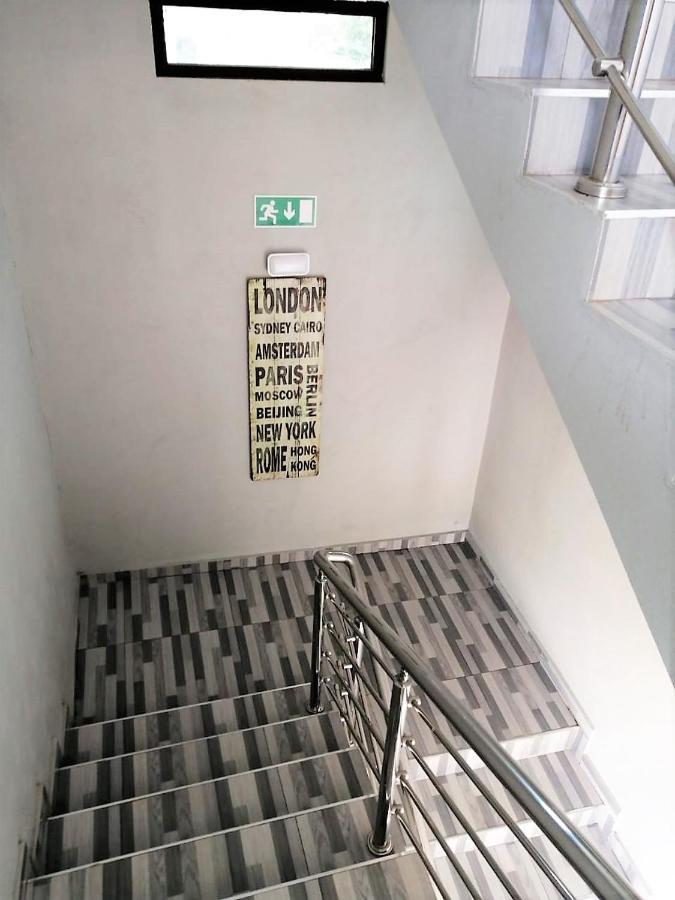 40 40 Accommodation Matola Exterior foto