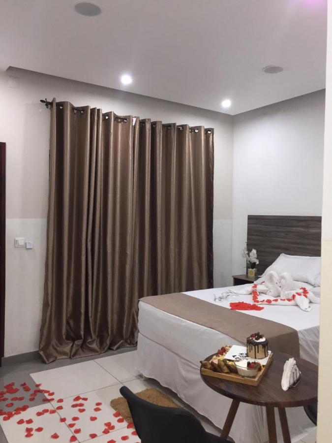 40 40 Accommodation Matola Exterior foto