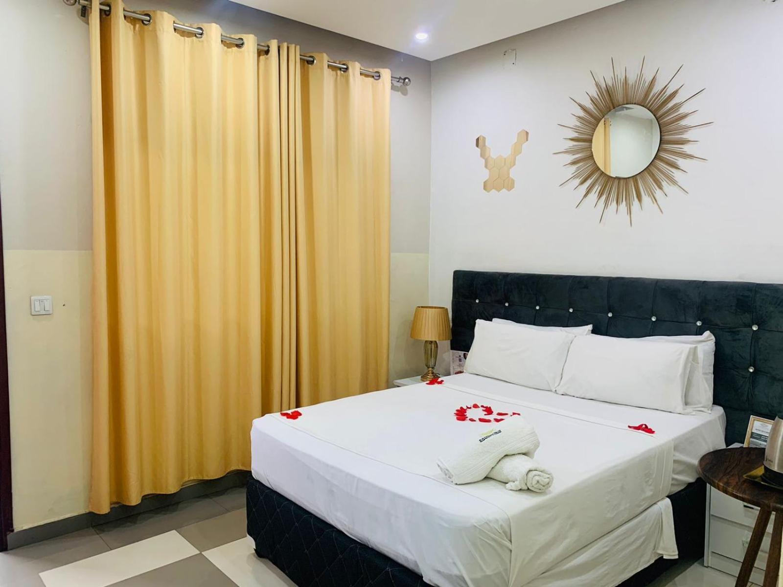 40 40 Accommodation Matola Exterior foto